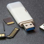 تفاوت کارت SD و فلش USB چیست؟دو حافظه جانبی کاربردی